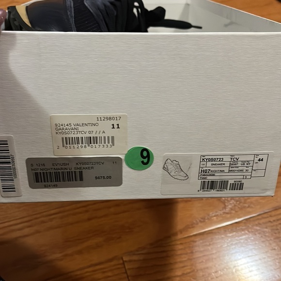 VALENTINO ROCKRUNNER SNEAKER
Night, Marine & Off White - Picture 6 of 8